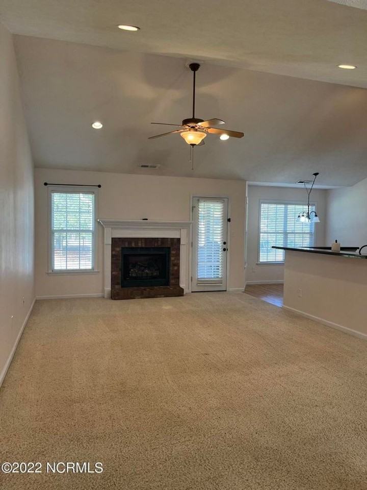 117 Walnut Hills Dr - Photo 3 of 32