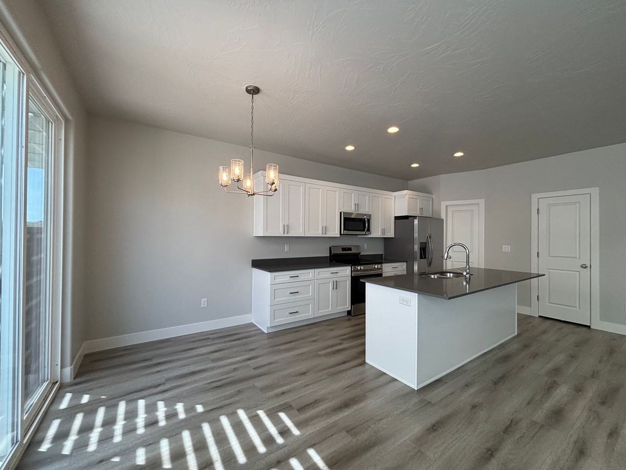 1061 S 4380 W - Photo 5 of 48