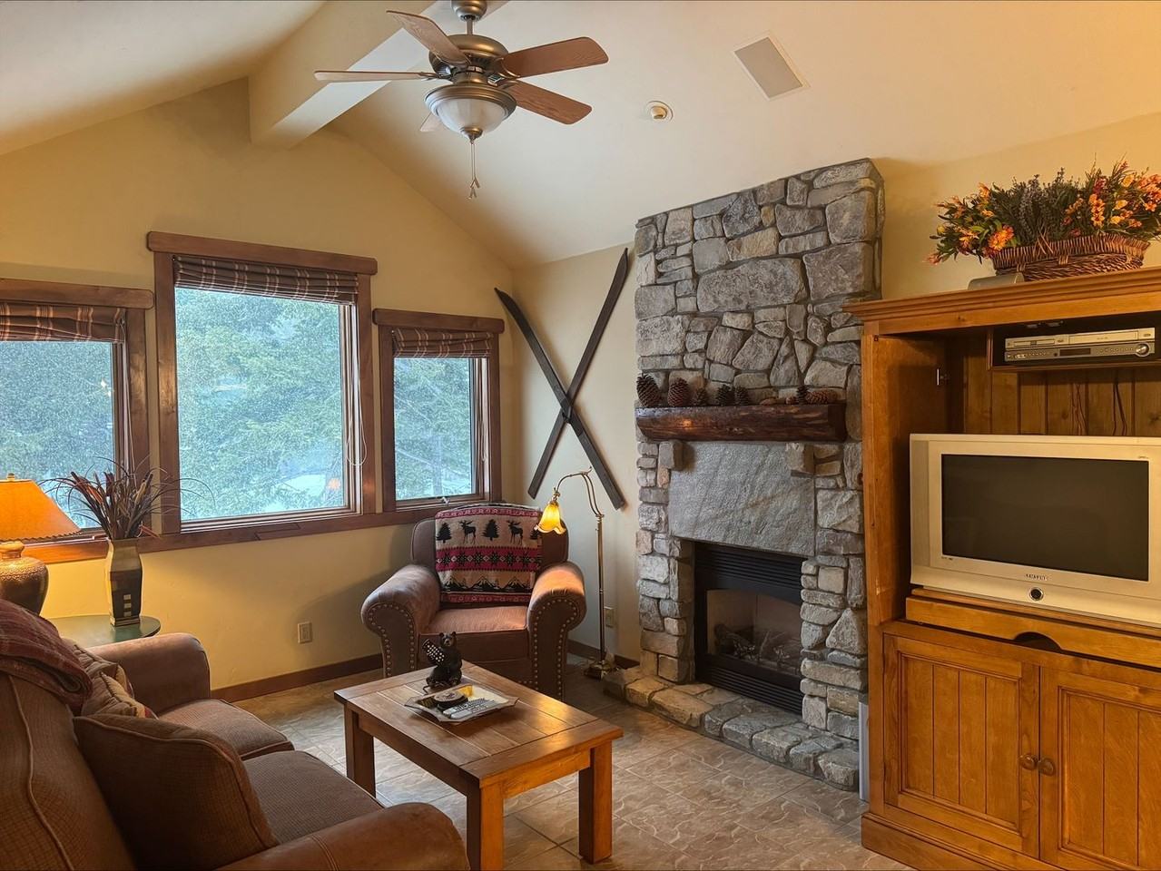 20 June St - Photo 3 of 8