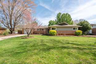 7 Camelback Rd - Photo 1 of 1