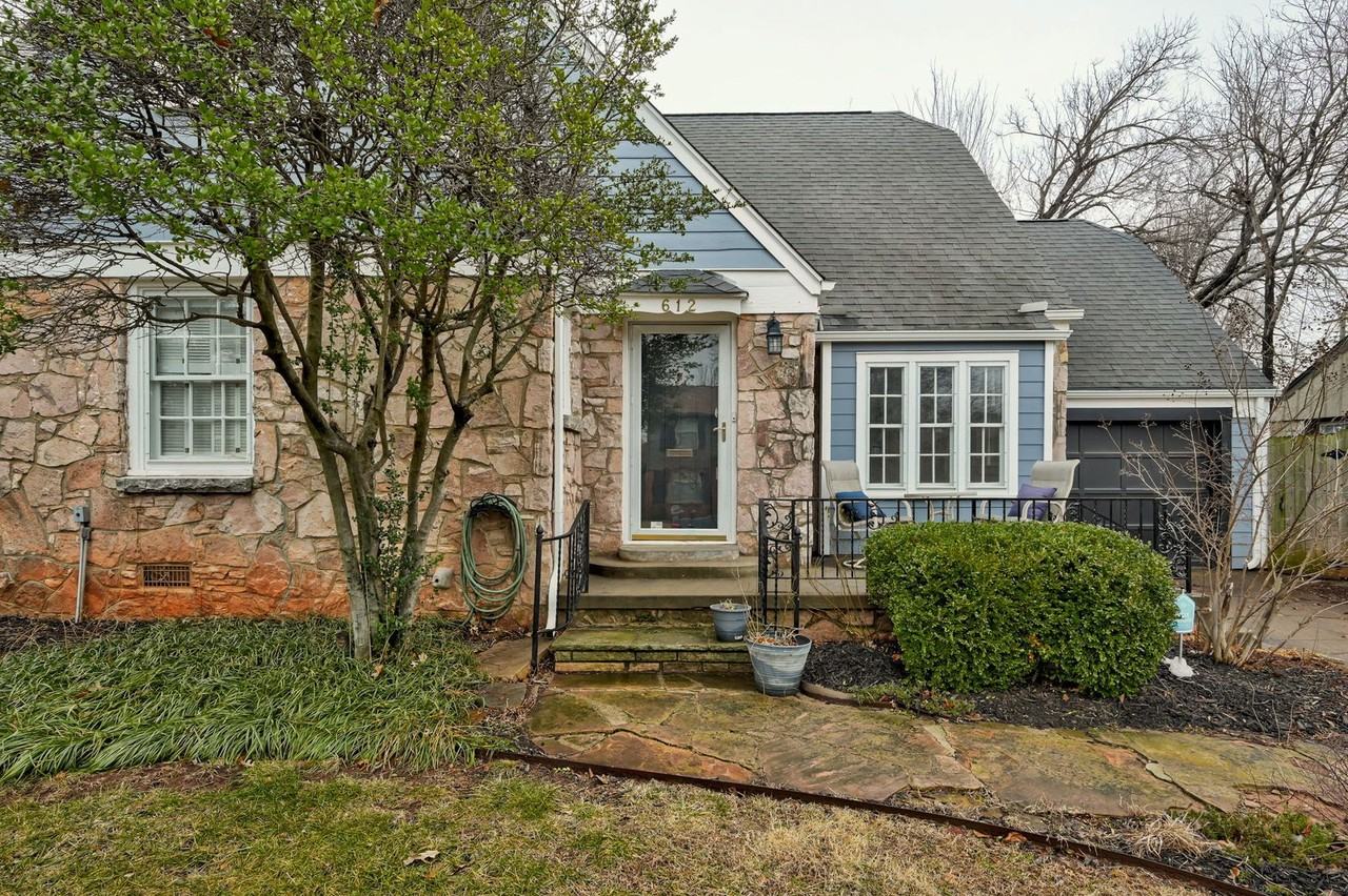 612 Nw 37th St - Photo 4 of 45