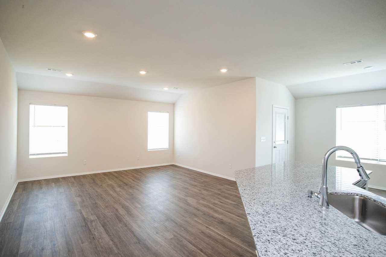 2720 Gorman St - Photo 3 of 21