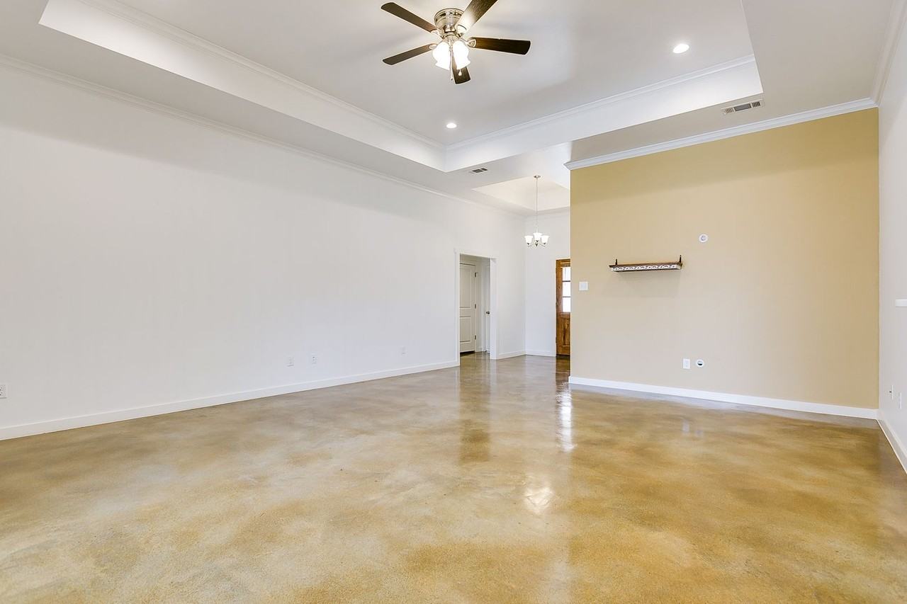 5918 Southampton Pl - Photo 6 of 29