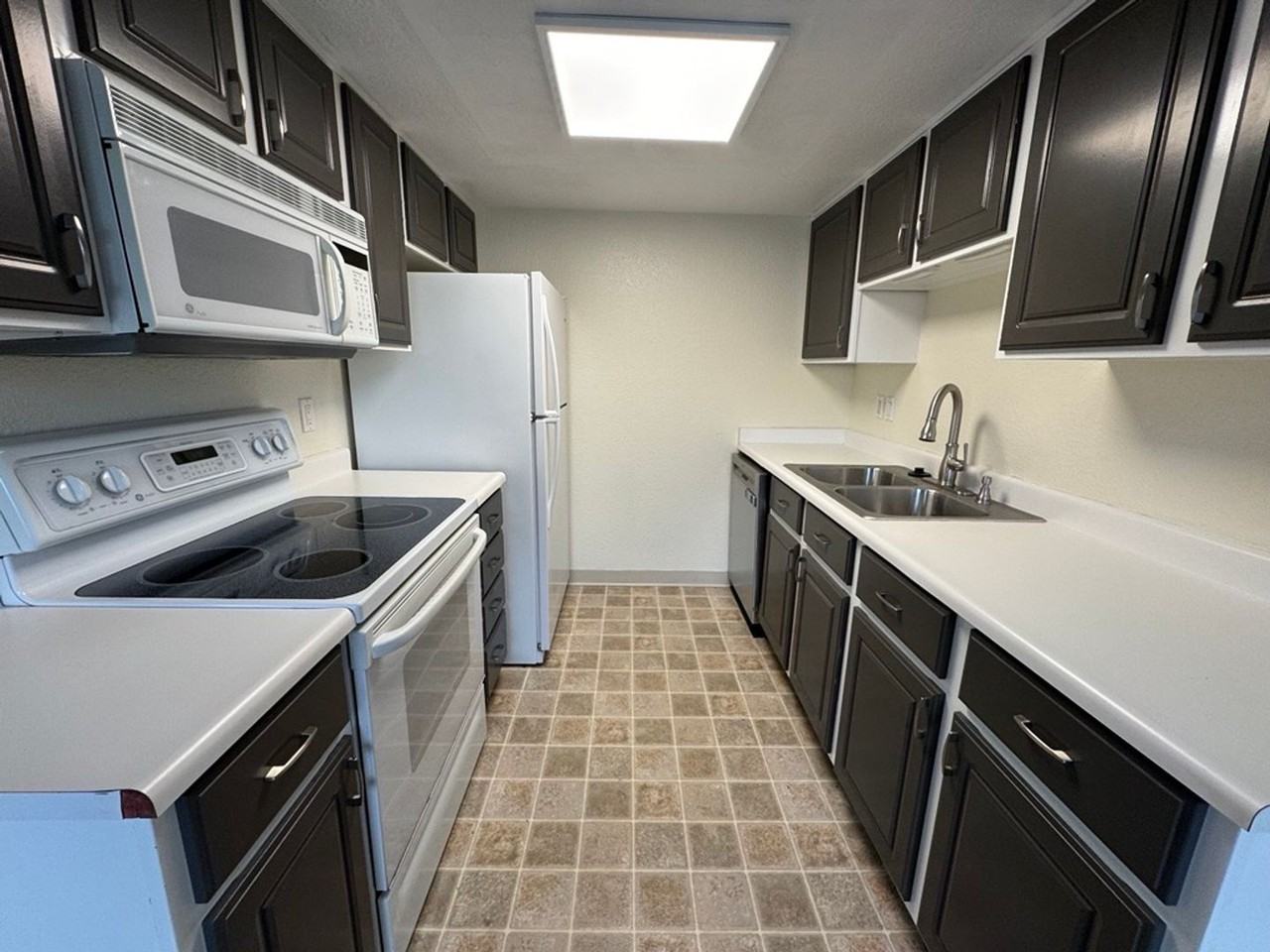 9480 Sw 146th Ter - Photo 5 of 15