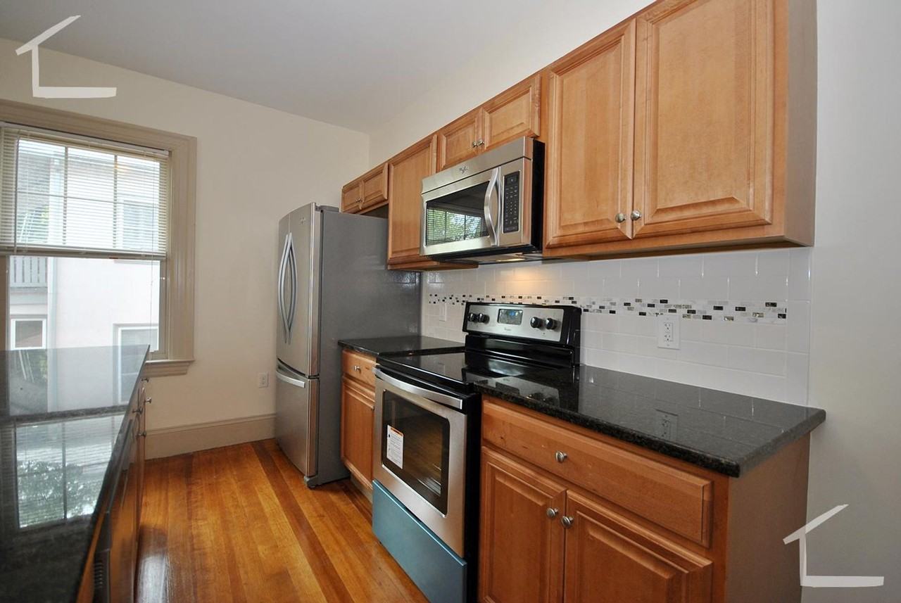 58 Englewood Avenue - Photo 2 of 19