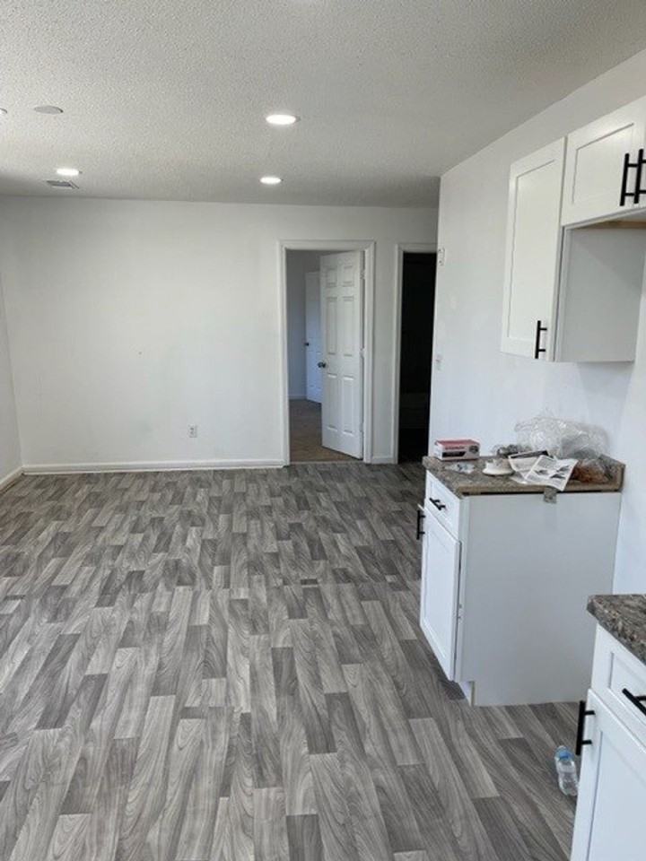 6933 Stonewall Pl - Photo 7 of 10