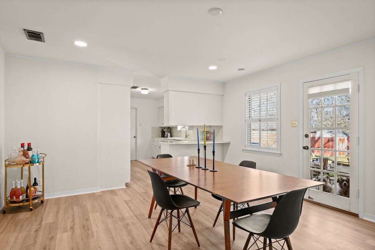 11805 Oak Trl - Photo 4 of 23