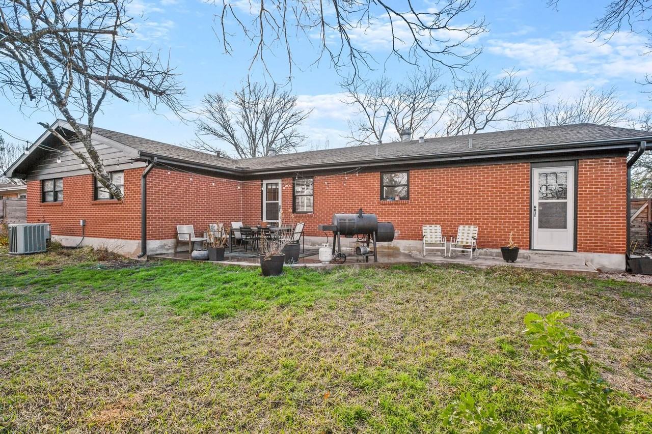 11805 Oak Trl - Photo 7 of 23