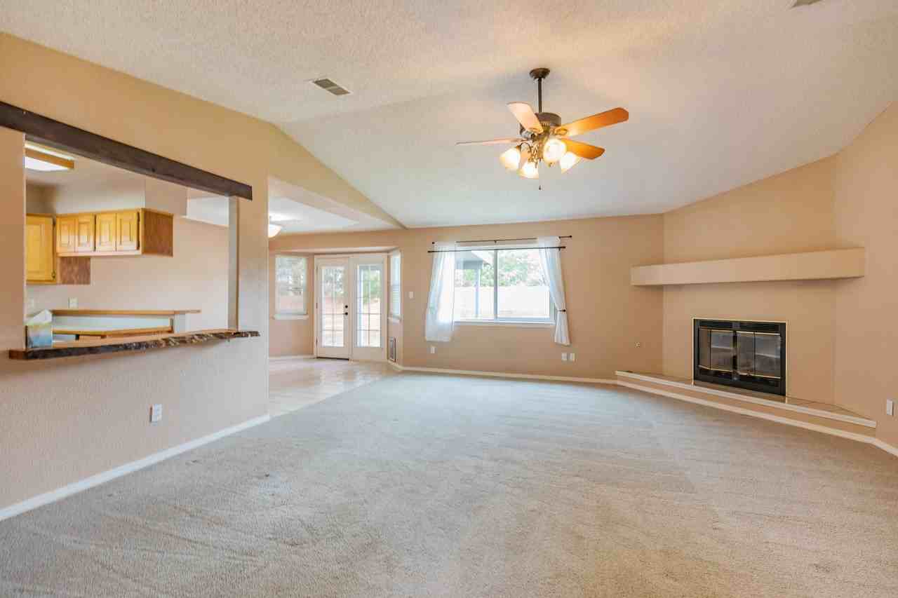 606 Venus Ave - Photo 7 of 27