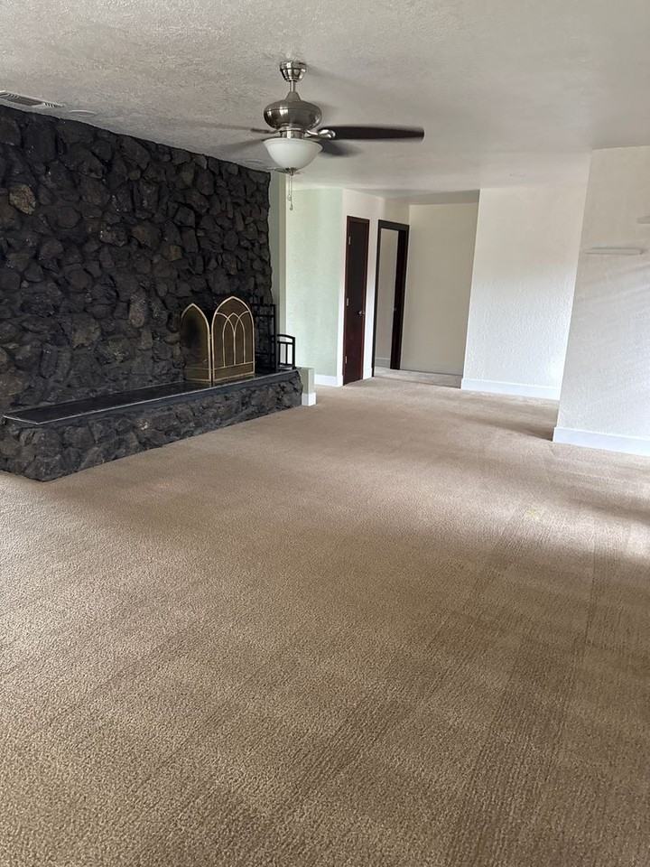 1317 Lexington Rd - Photo 6 of 43