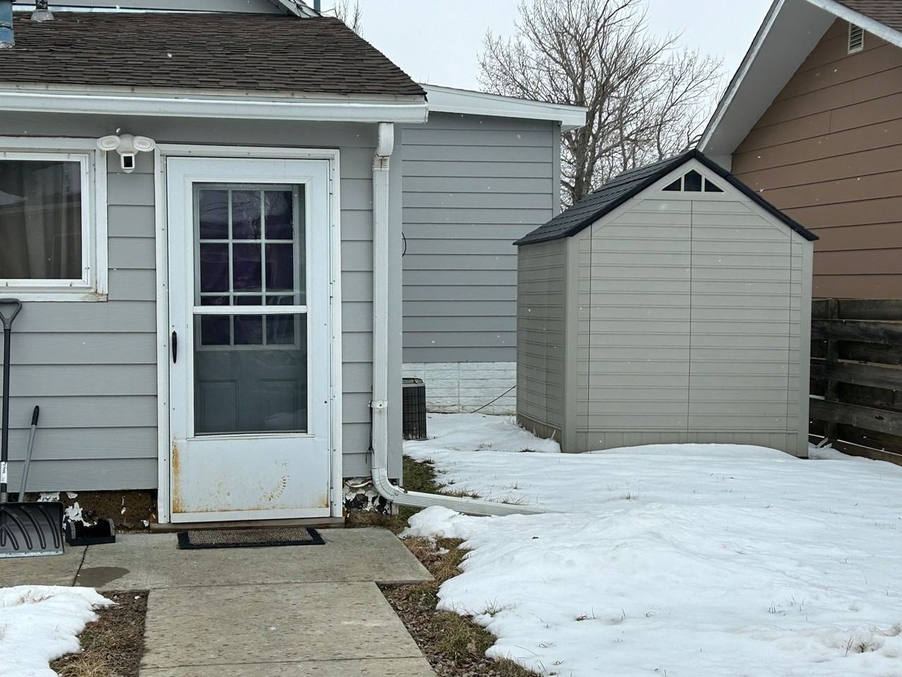1544 1st St W - Photo 2 of 15