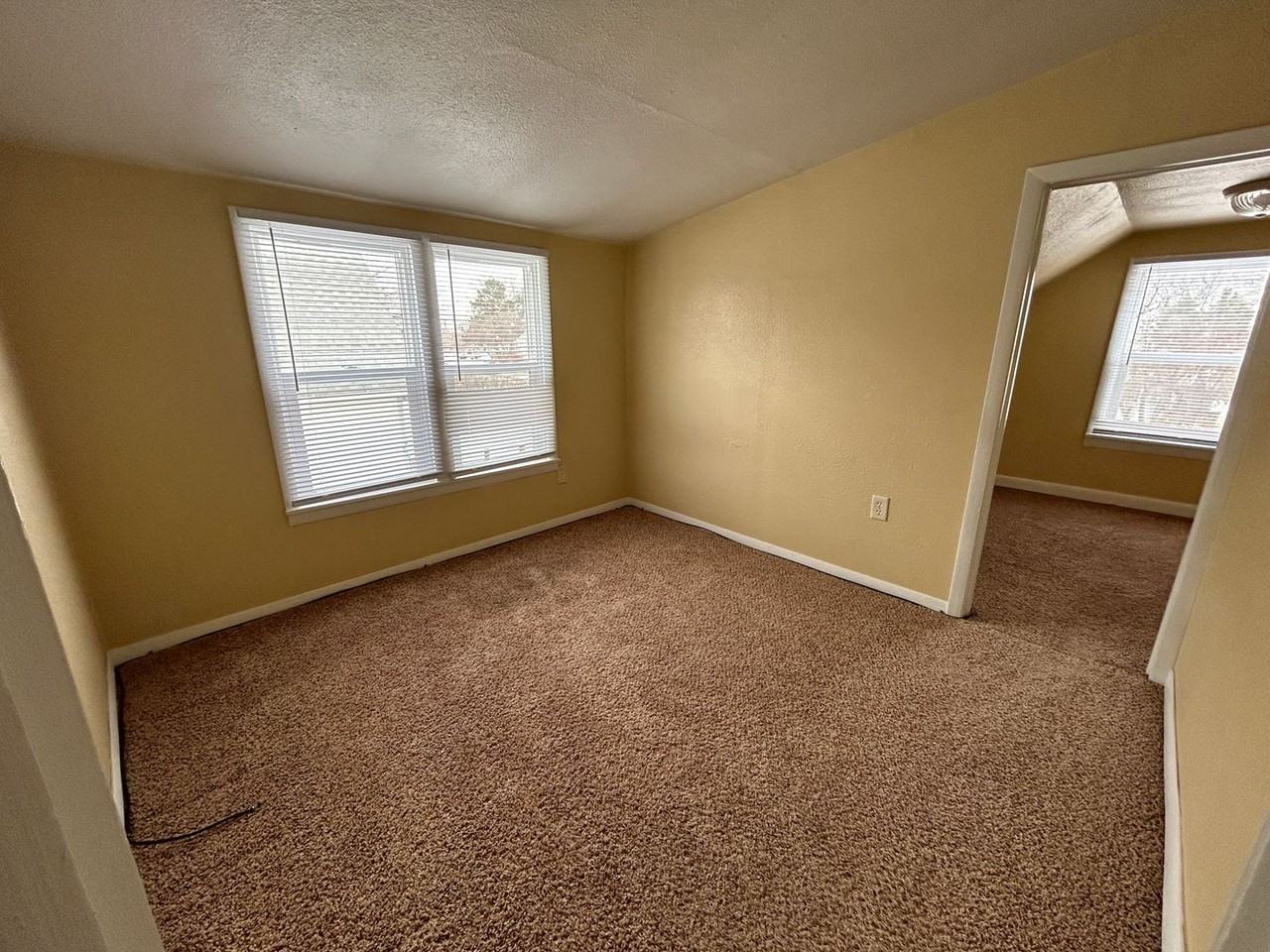 1544 1st St W - Photo 4 of 15