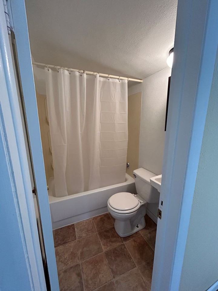 1544 1st St W - Photo 6 of 15