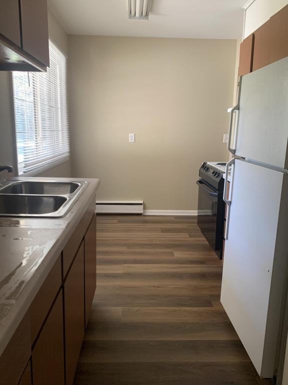 136 W Klubertanz Dr ##Apt - Photo 2 of 9