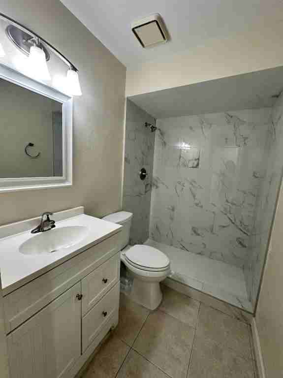 741 Ne 7th Pl - Photo 7 of 8