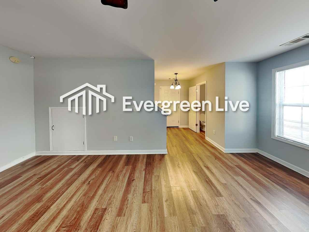 5751 Castlebrook Dr - Photo 3 of 15