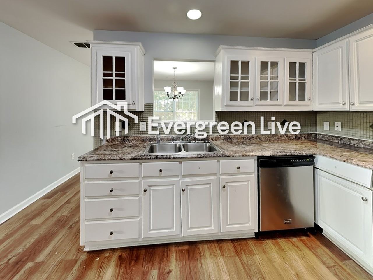 5751 Castlebrook Dr - Photo 5 of 15