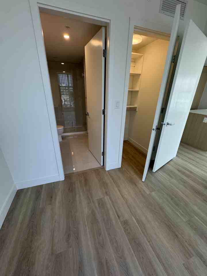 9677 King George Boulevard - Photo 3 of 11