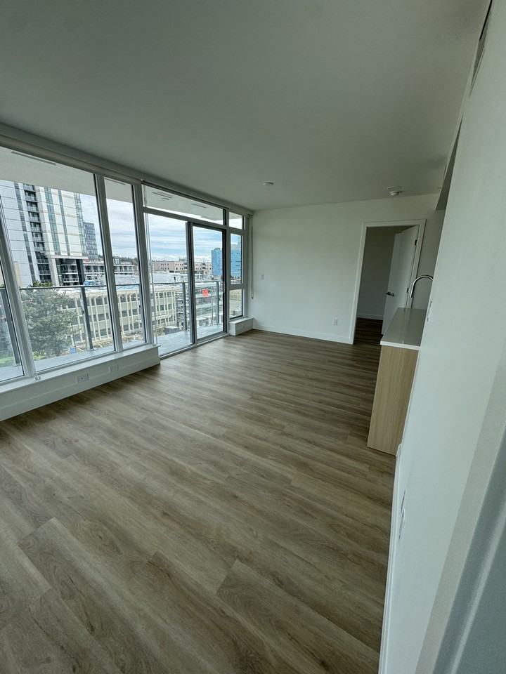 9677 King George Boulevard - Photo 7 of 11