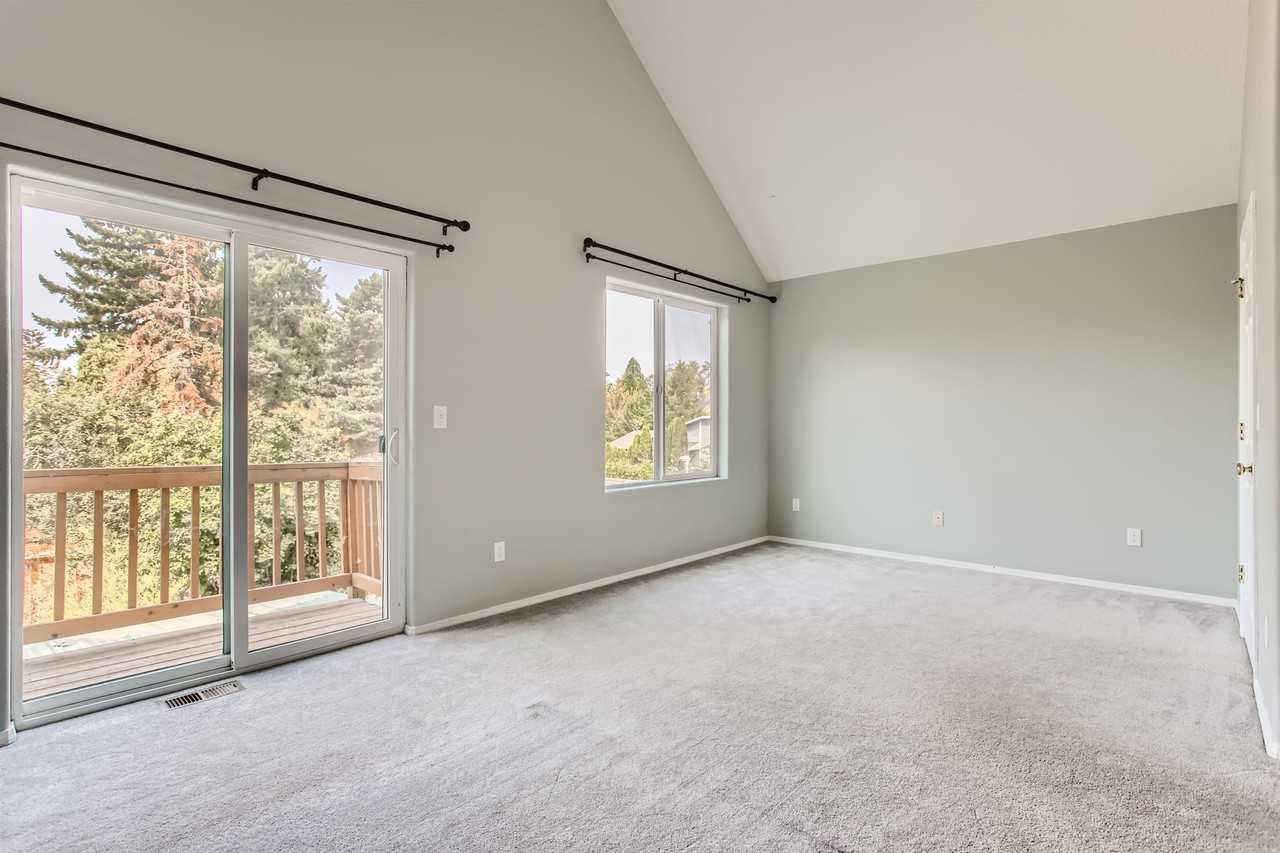 4419 Se 79th Ave - Photo 3 of 28