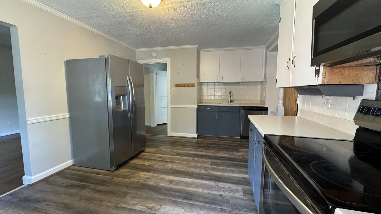 4618 Alabama Ave - Photo 3 of 19