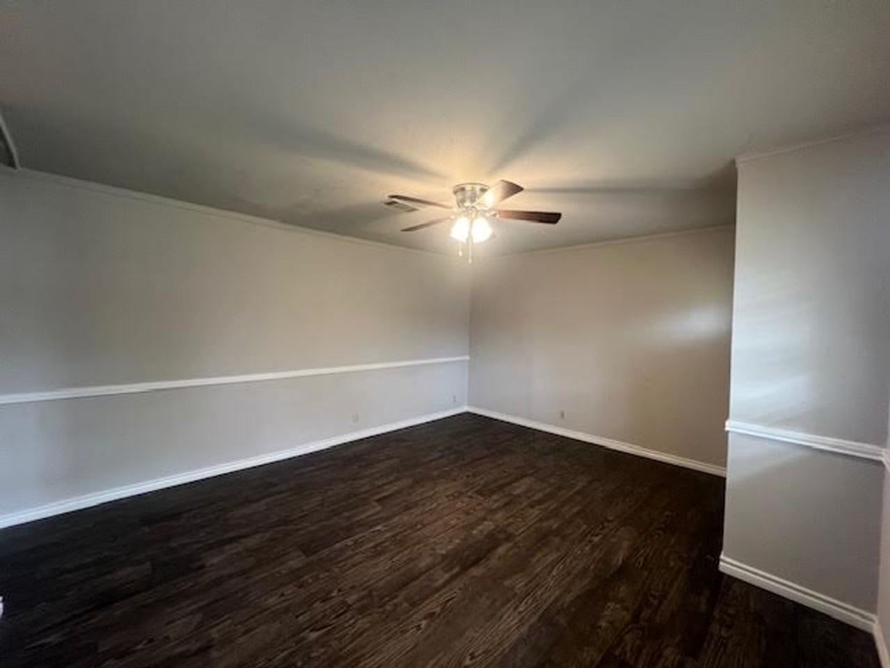 2731 S 26th St - Photo 3 of 13