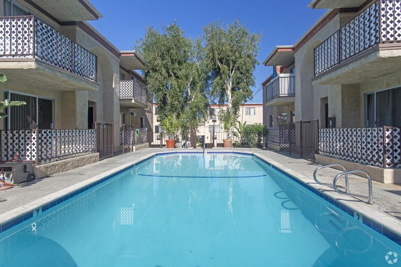 Commerce Terrace - Photo 6 of 10