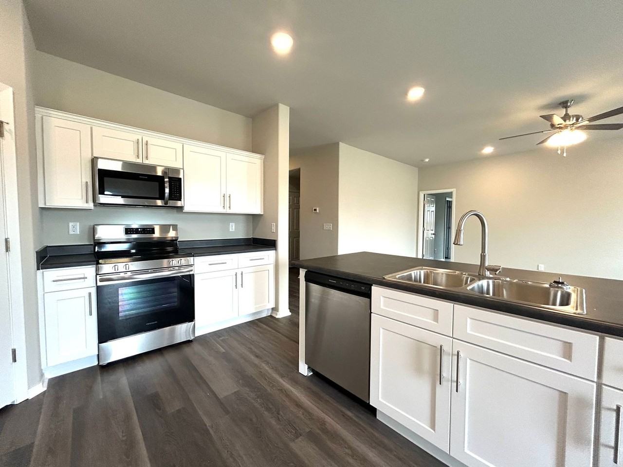 2790 W Azurite St - Photo 6 of 30