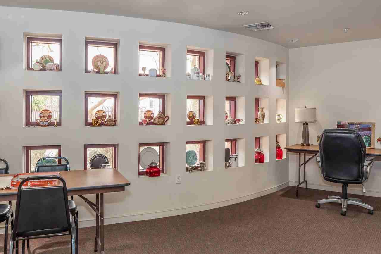 La Cascada II Apartments - Photo 4 of 10