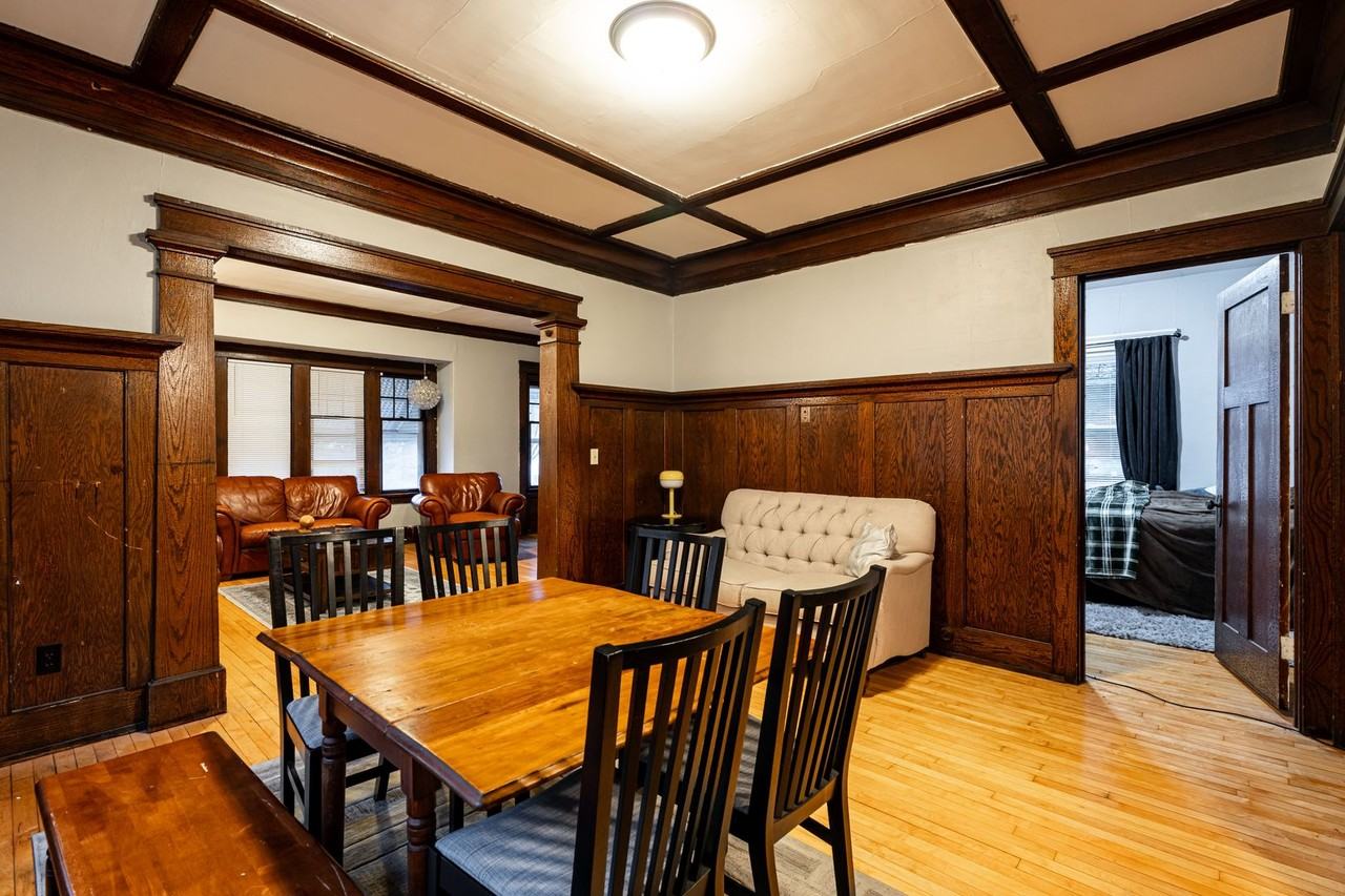 3308 N Oakland Ave - Photo 7 of 24