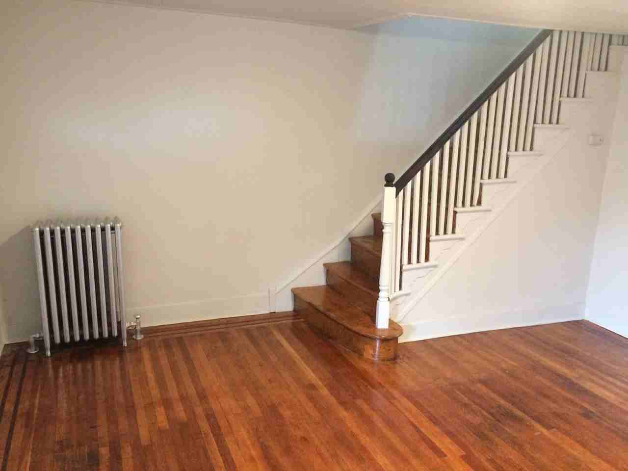 111 Verlenden Ave - Photo 2 of 4