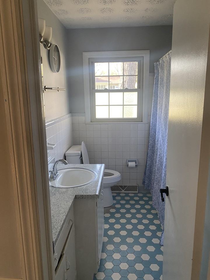 237 Belton Dr - Photo 5 of 12