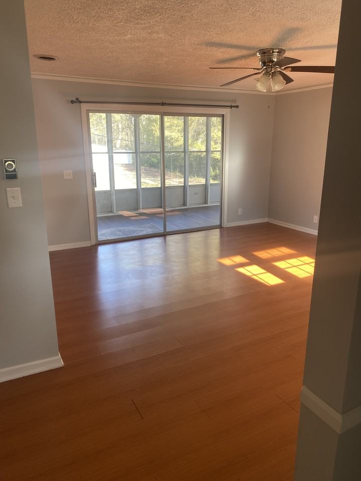 237 Belton Dr - Photo 6 of 12