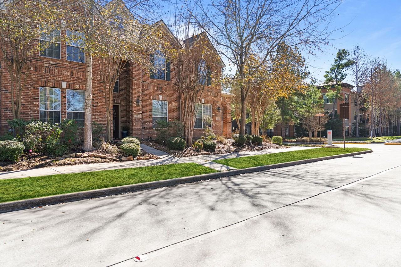 153 E Montfair Blvd - Photo 4 of 50