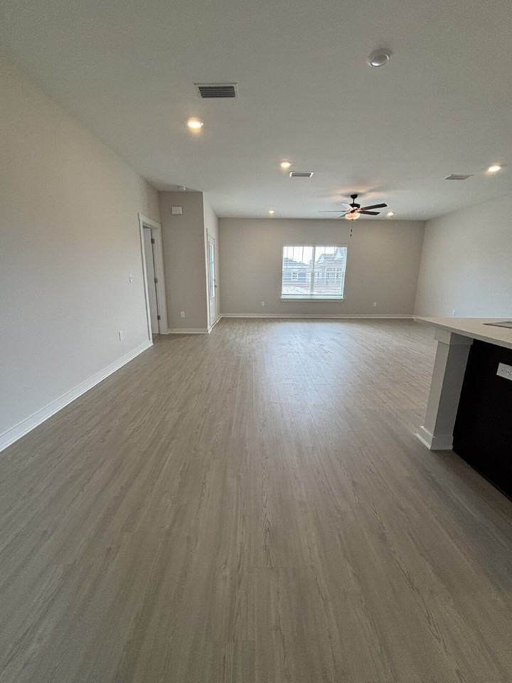 1080 Blazing Star St - Photo 3 of 17