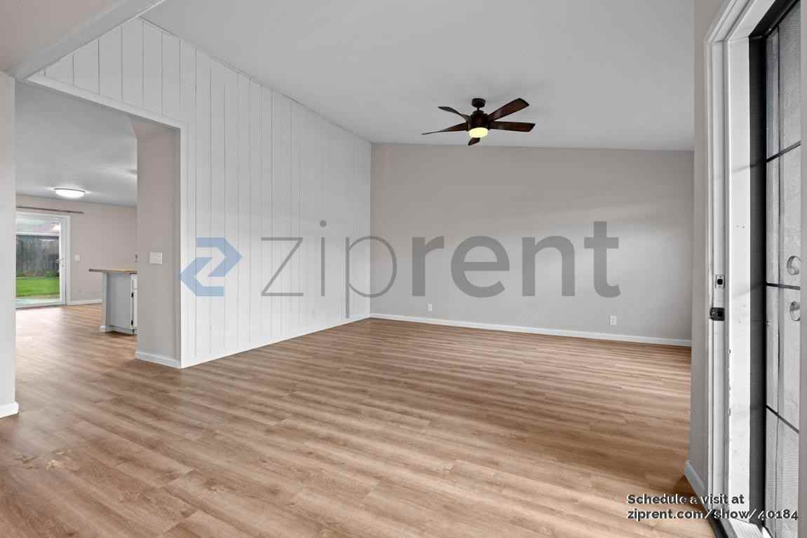 208 Richard Pl - Photo 6 of 39