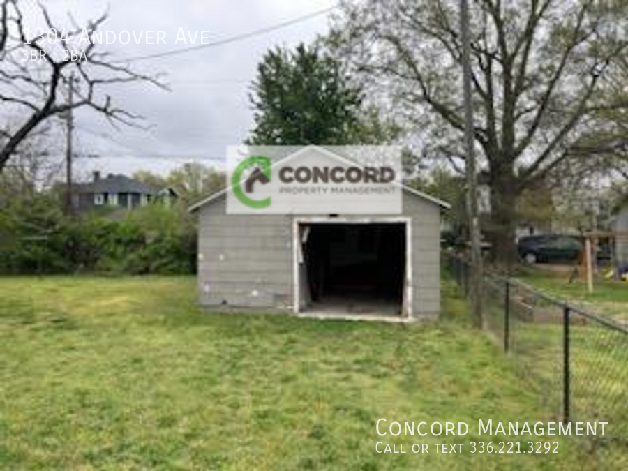 1304 Andover Ave - Photo 3 of 20