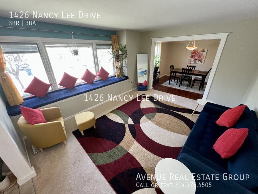 1426 Nancy Lee Dr - Photo 2 of 18