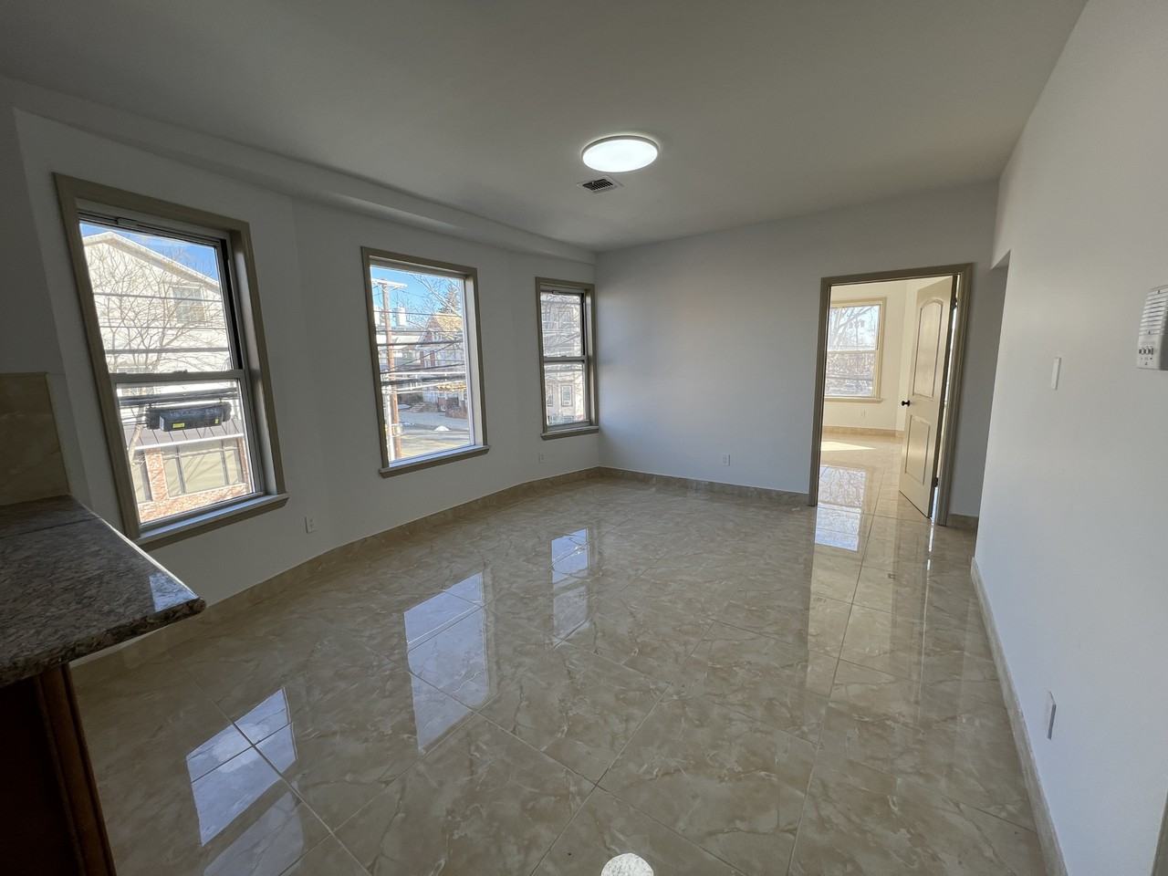 114 N 5th St #3 - Photo 3 of 11