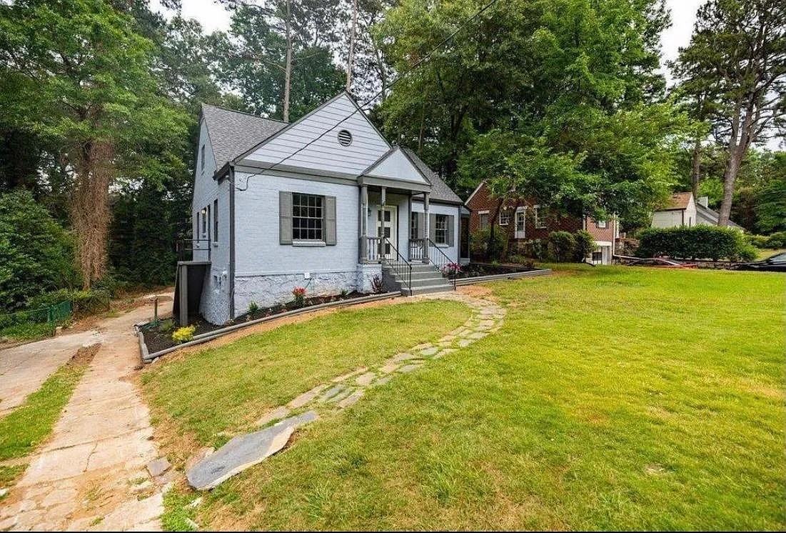 2032 Westminster Way Ne #NA - Photo 2 of 9
