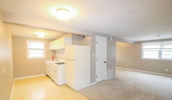 featured image of 2102 Sloan St
