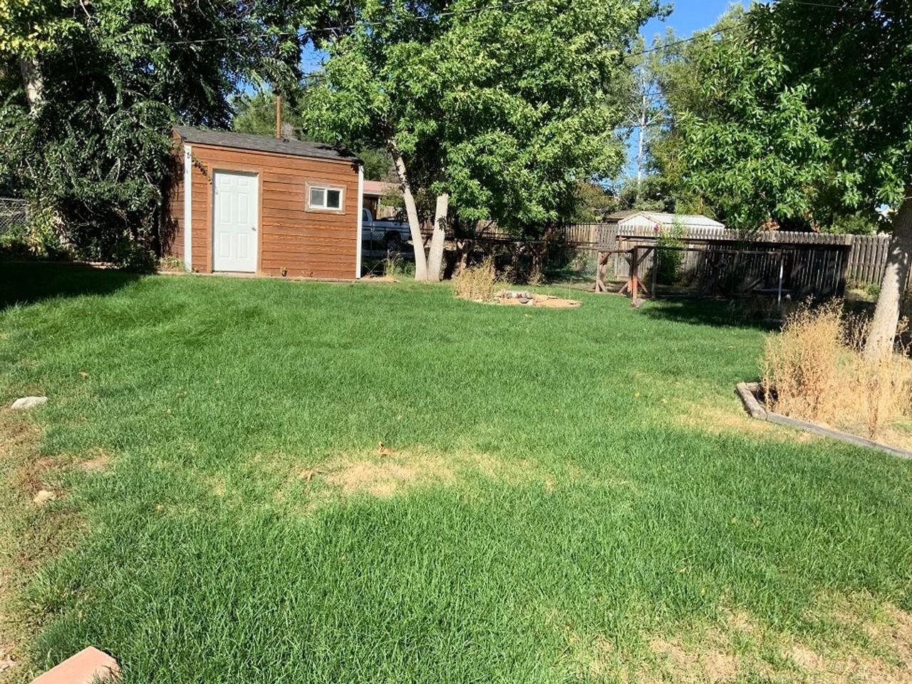 1305 Lewis St - Photo 2 of 12