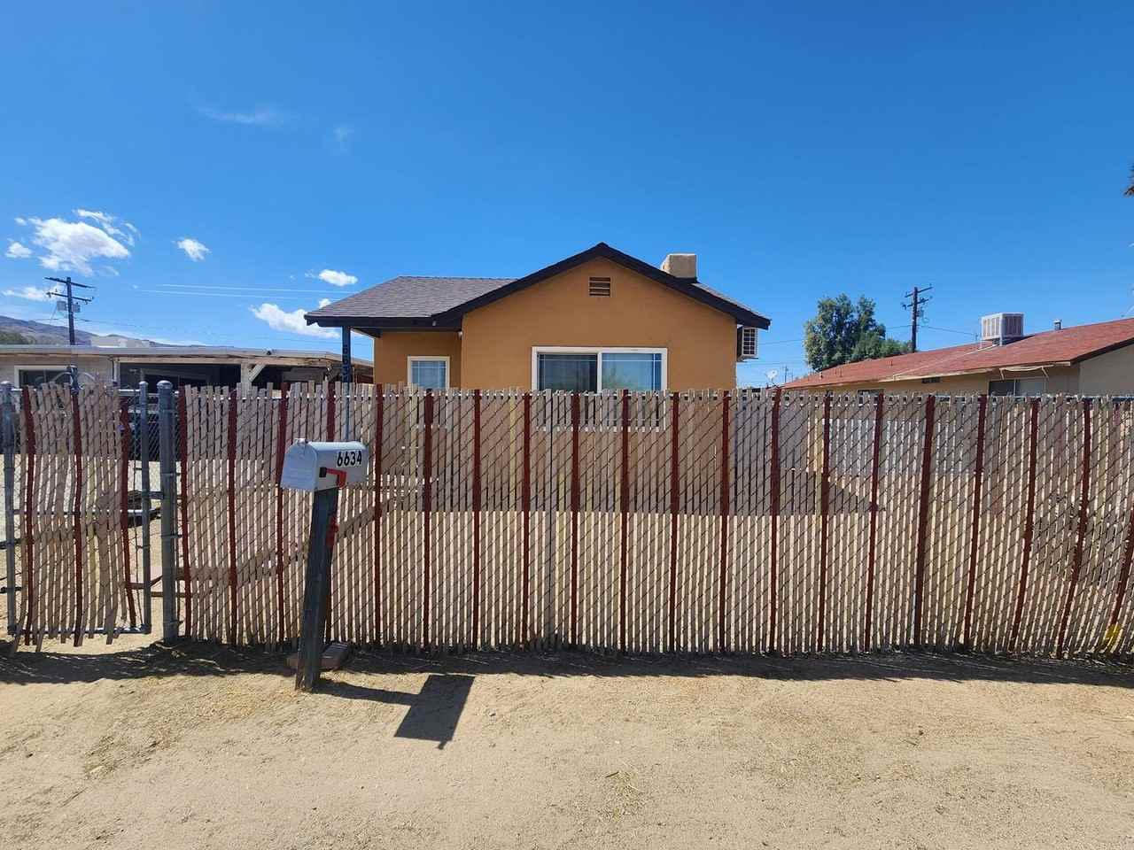 6634 Desert Queen Ave - Photo 2 of 12