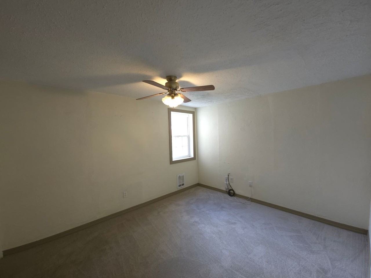 412 W Riverside Ave - Photo 7 of 19