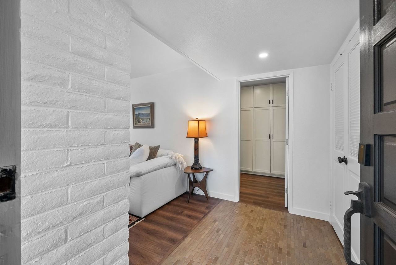 4517 Collwood Ln - Photo 3 of 26