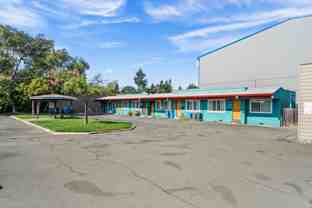 Las Flores Apartments - Photo 1 of 1