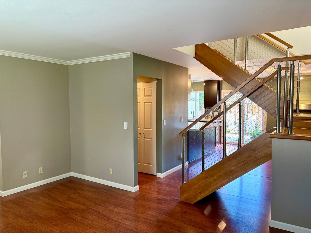 185 Shelley Ave - Photo 3 of 38