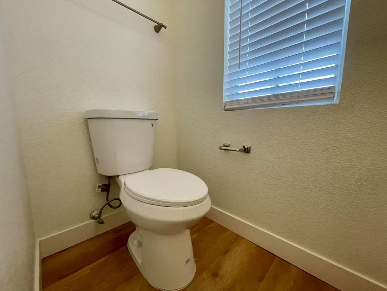 10055 Capistrello Ave - Photo 4 of 20