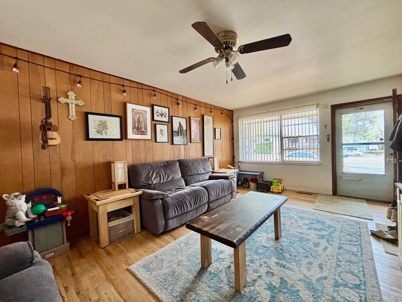 1707 Stover St - Photo 3 of 9