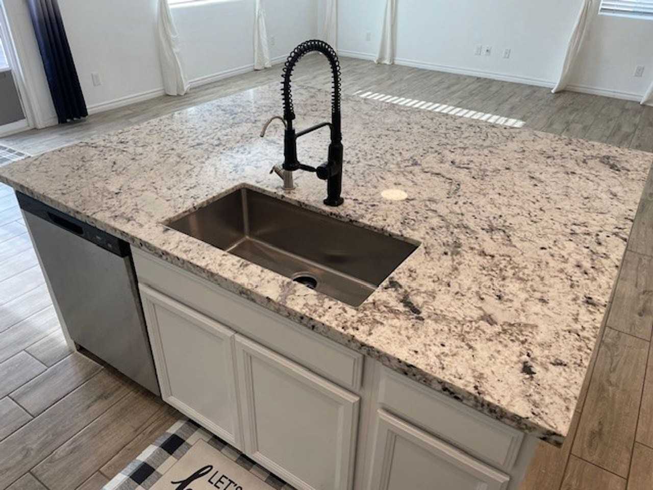 7022 Noah Raven St - Photo 6 of 36